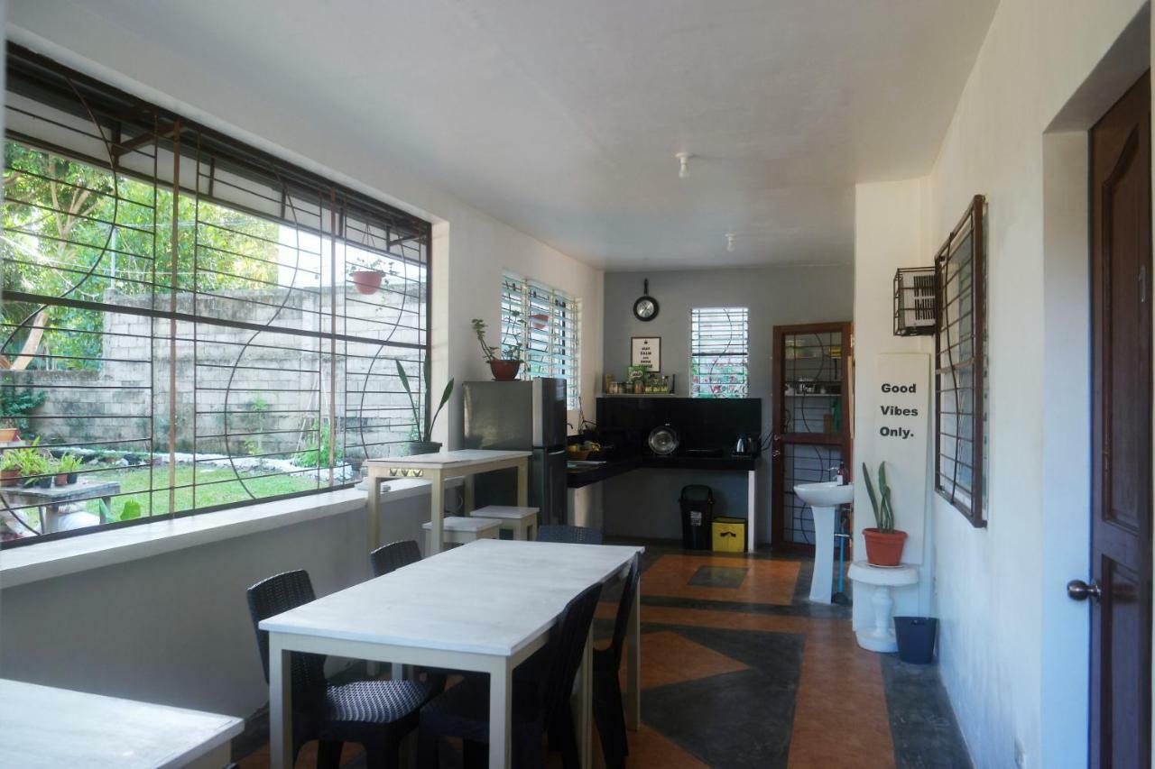 Ese House Hotel Dumaguete City Exterior foto